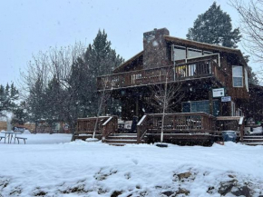 Eclectic Farm Stay near Redmond